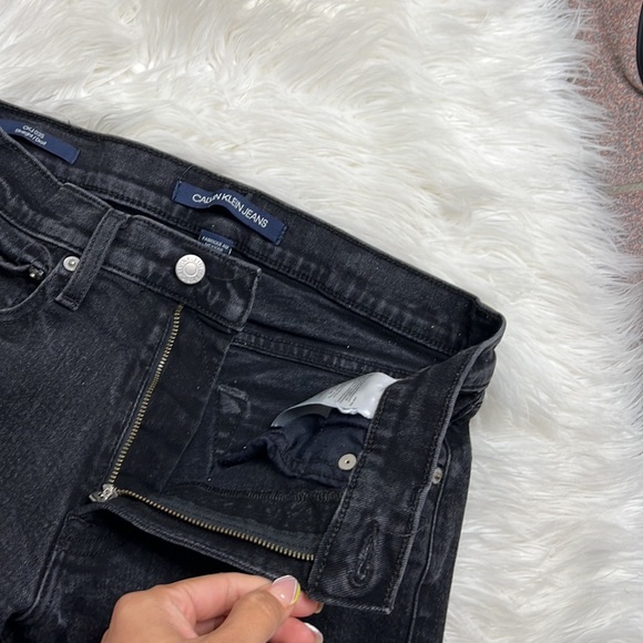 Calvin Klein Men's Straight Leg Jeans  29X30 - Picture 3 of 7